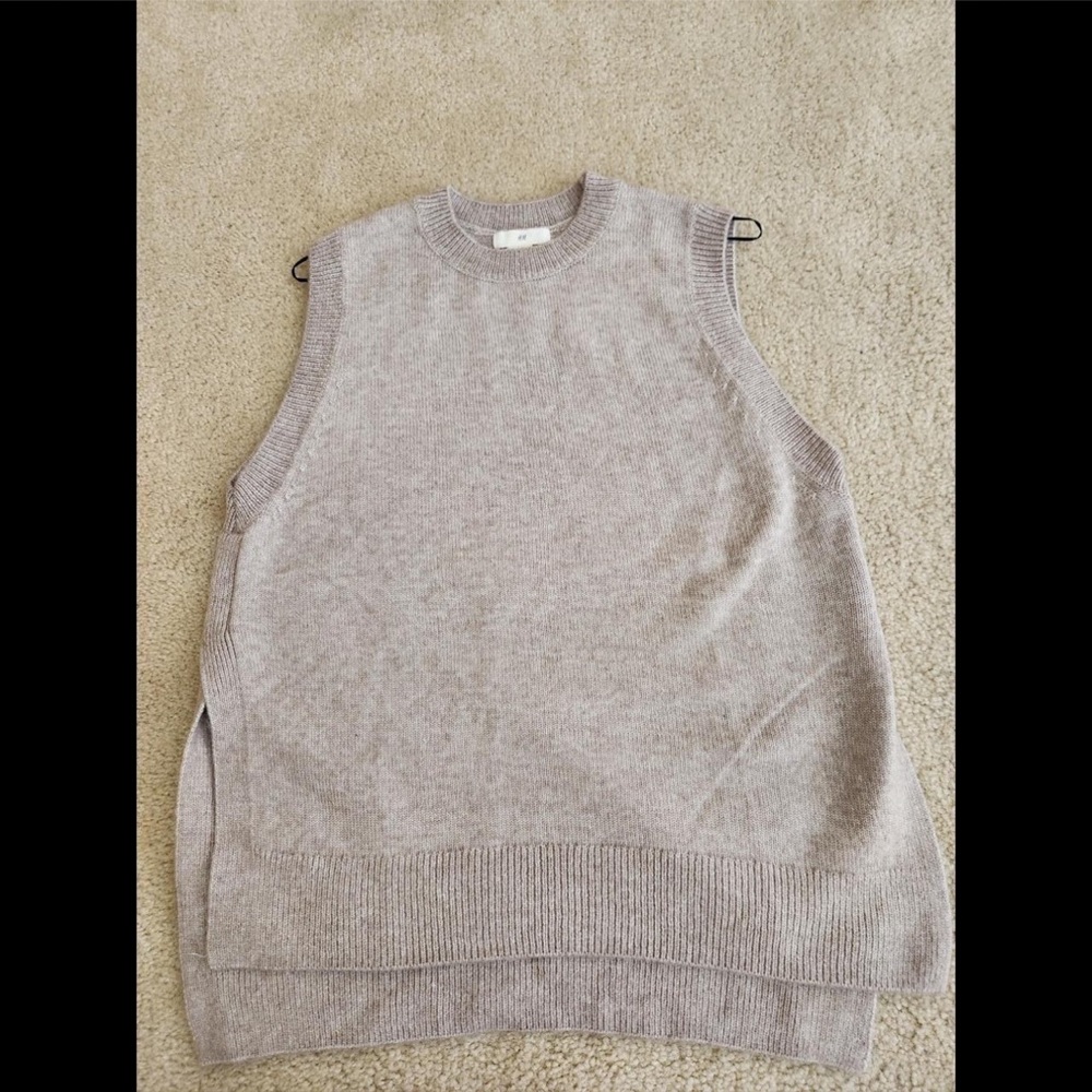 H&M Women's Oversized Tan Sweater Vest